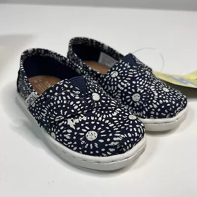 Toms Classic Navy Shibori Dots Girls Toddler Size 5 New in Box - Image 1 of 4