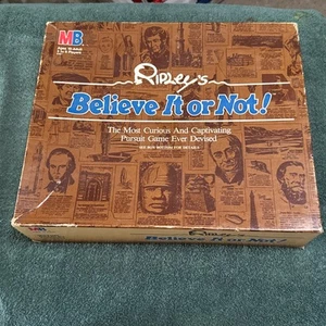 Vintage 1984 Ripley's Believe It or Not! Milton Bradley Board Game (Complete) - Picture 1 of 4