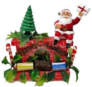 Vintage Weihnachten Blasform Kunststoff Santa Kamin Stechpalme Tischdeko - Bild 1 von 17