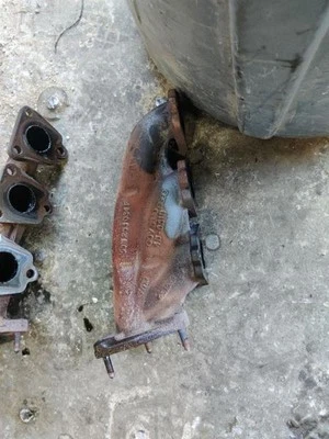 COLECTOR ESCAPE DERECHO 06E253032K 2008-2010 AUDI A5 AUDI Foto 1 de 4