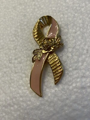 Prendedor de cinta rosa vintage Avon - Broche de joyería de oro rosa con conciencia sobre el cáncer de mama Foto 1 de 3