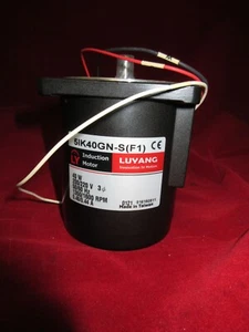 LuYang 5IK40GN-S(F1) Induction Motor Three Phase 220V 4P (50/60Hz) Oriental - Picture 1 of 4