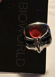 Spilla metallo Cappuccetto Rosso Jason Todd collezione anime cosplay PROTOTIPO CAMPIONE - Foto 1 di 3