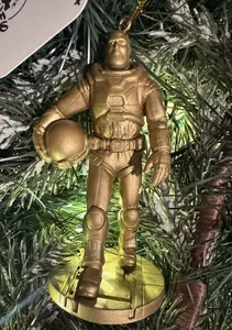 Adorno de Navidad Gold Buzz Lightyear Toy Story 2025, edición limitada con etiqueta - Imagen 1 de 1