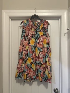Crown & Ivy Floral Shift Dress Knee Length Tiered Ruffle Sleeveless Size Small - Picture 1 of 5