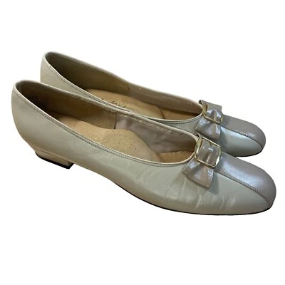 Vintage Paradise Kittens Leather Grandma Shoes Bow Detail Women 9.5 USA - Image 1 of 4