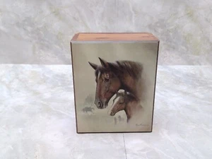 Caja de recuerdo de madera Ruane Manning obra de arte caballo tapa con bisagras decorativa vintage - Imagen 1 de 7