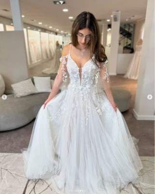 Beach Wedding Dresses Flare Sleeves V Neck A Line Lace White Bridal Gowns - Image 1 of 4