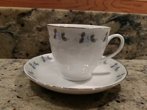 VINTAGE TEA CUP & SAUCER SET WITH MADE IN  CHINA - Picture 1 of 12