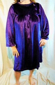 ELEGANT OSCAR de la RENTA TRUE VINTAGE PURPLE VELVET DRESS M L EVC NEW OLD STOCK - Picture 1 of 5
