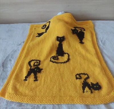 Manta bebé lana tejida a mano con gatos amarilla edredón Halloween con gato negro Foto 1 de 4