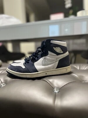 Nike Air Jordan Retro 1 Midnight Navy Talla 9.5 🔥 Foto 1 de 4