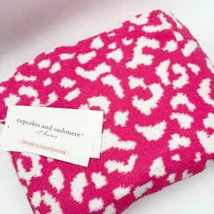 Cupcakes & Cashmere Throw Blanket Decorative Leopard Cheetah Print Pink White - Picture 1 of 5
