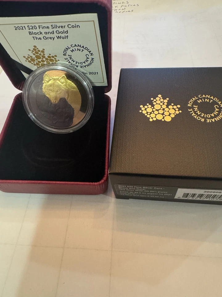 2021 年 1 盎司 99.99% 纯银带镀金加拿大硬币。 灰色狼。  — 第 1/4 张图片