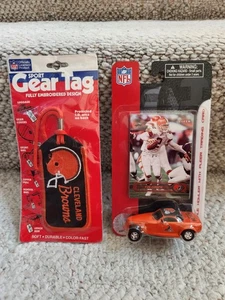 NFL Cleveland Browns DieCast 2002 Howler w/ Tim Couch Card & Vintage Luggage Tag - Picture 1 of 10