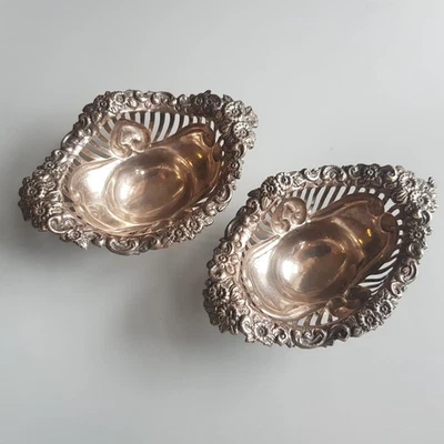 Antiguo par de platos con sello de plata esterlina GNRH Birmingham 1894 Art Nouveau 84 gr Foto 1 de 4