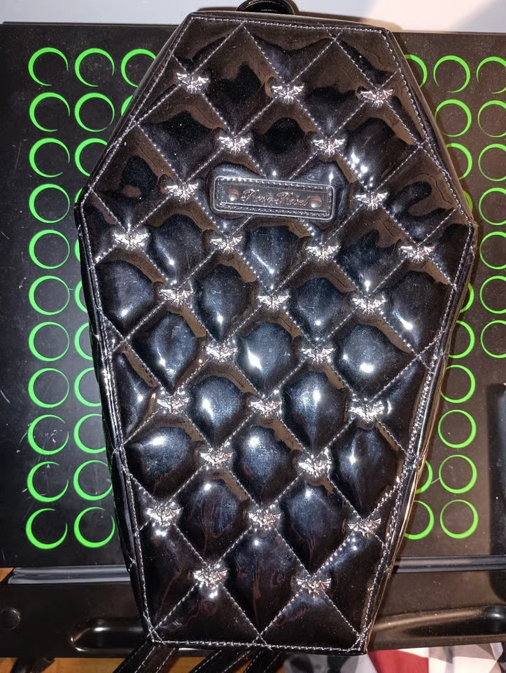 Mochila ataúd acolchada Rock Rebel Mina negra Foto 1 de 4