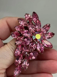 Flower Pink Navette & AB Rhinestones JULIANA Vintage Gold Brooch Pin M-5260 - Picture 1 of 3