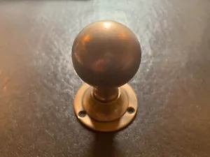 One Reclaimed Antique Bronze Edwardian Door Knob Handle Furniture (EBZ296) - Picture 1 of 5