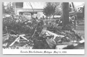 Tornado Damage House Cleanup Coldwater Michigan c1986 Vintage Posted Postcard - Bild 1 von 2