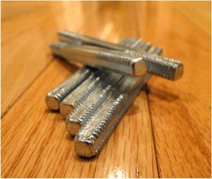 Pair of 4 Inch Replacement Door Knob Spindles with 16 Course Threads Per Inch - Picture 1 of 2