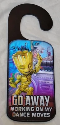 GARDIANES DE LA GALAXIA "BIENVENIDO/VETE" HOLOGRÁFICO SÓLIDO RESISTENTE PERCHA DE PUERTA Foto 1 de 4