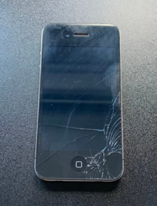 Apple iPhone 4 16GB Black Unlocked (A1332, MD128C/A, GSM) - Picture 1 of 7