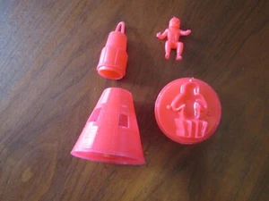 Vintage 60s 1968 MARX Cape Kennedy Playset SPACE CAPSULE w/Astronaut ONLY - Picture 1 of 9
