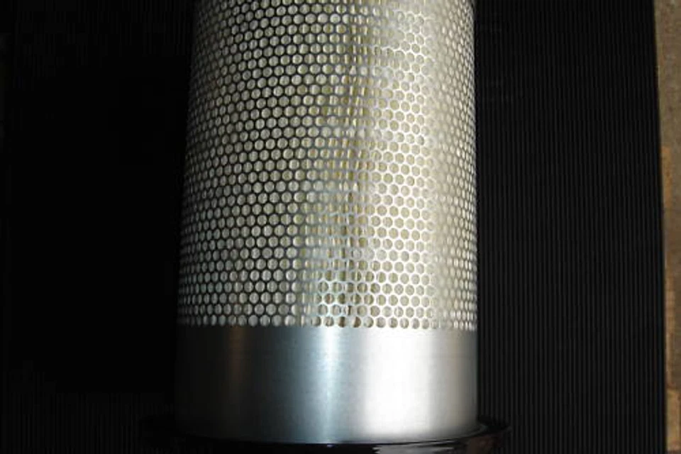 MITSUBISHI FUSO OEM AIR CLEANER / FILTER ME033717 FE FH - Image 1 of 1