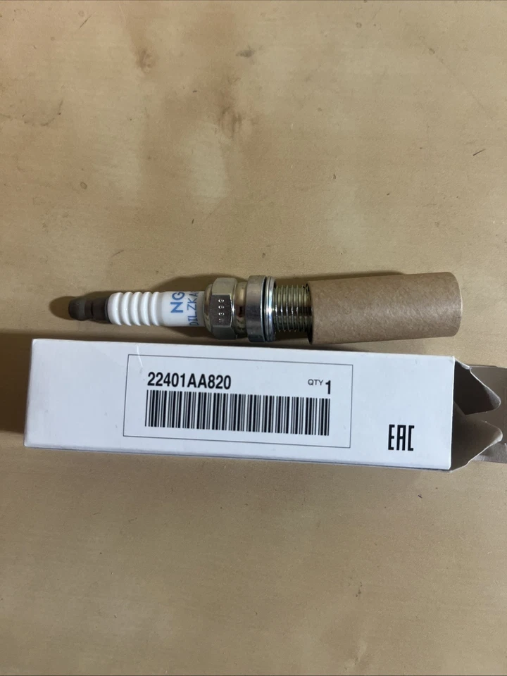 Bujía OEM NUEVA 2014-2016 Subaru Crosstrek XV Crosstrek 2,0 L 22401AA820 Foto 1 de 1
