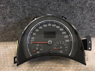 VOLKSWAGEN New Beetle 2005 GH-9CAZJ Speedometer [Used] [PA108123080] - Image 1 of 4