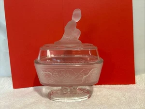 GILLINDER & Sons EAPG Frosted Westward Ho Pioneer Pattern Oval Covered Compote b - Picture 1 of 11