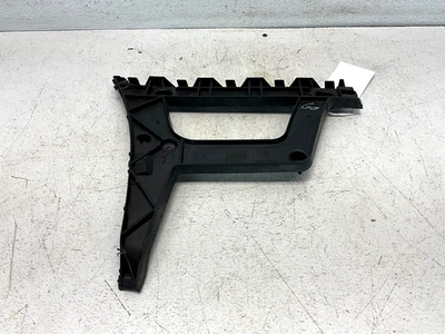 AUDI A4 2013-2016 SOPORTE LATERAL TRASERO IZQUIERDO PARACHOQUES GUÍA CONJUNTO, OEM LOTE041 Foto 1 de 4