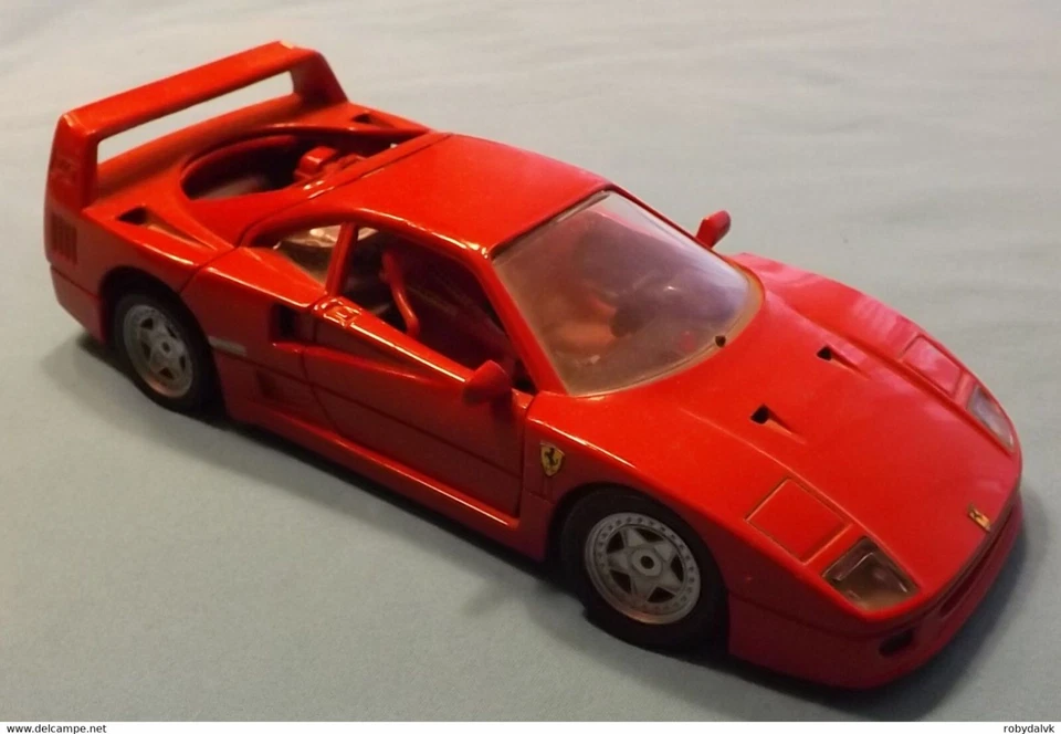 D21x98 - MODELLINO CORGI TOYS FERRARI F40 - SCALA 1/24 - Immagine 1 di 1