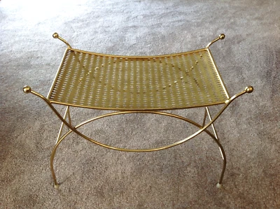 VINTAGE MCM HOLLYWOOD REGENCY CURVED BRASS VANITY BENCH SEAT STOOL - Image 1 of 4