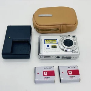 Sony Cyber-shot DSC-W200 Silver Compact Digital Camera 12.1MP Japanese only - Picture 1 of 10