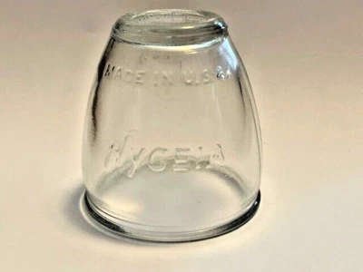 Tapa de vaso medidor de vidrio en relieve HYGEIA para biberón Foto 1 de 4