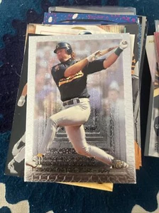 1995 Topps MB PLATEADO #107 Mark McGwire Oakland Athletics 1987 Novato del Año - Imagen 1 de 2