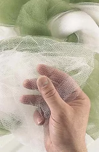 Mosquito Net Mozzy Insect Netting Fabric Cloth 156 HoleP/Sq.In 183cm GREEN WHITE - Picture 1 of 1