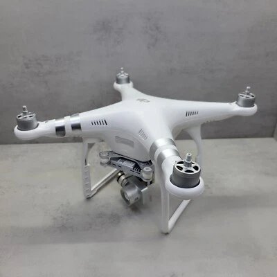 Cuadricóptero Drone Estándar DJI Phantom 3 - Modelo: W322B [SOLO DRONE]™ Foto 1 de 4