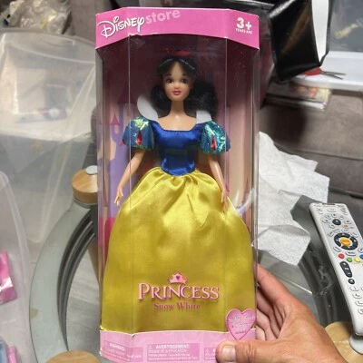 MUÑECA PRINCESA BLANCA NIEVE NUEVA en CAJA con Cepillo y Zapatillas Disney Store Precintada Foto 1 de 4