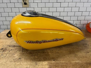 04-06 Harley XL1200 Custom Sportster OEM Gas Fuel Tank XL883 XL 1200 4.5 Yellow - Picture 1 of 8
