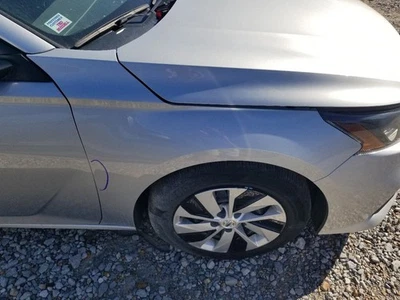 22 2022 NISSAN ALTIMA S FENDER SILVER RIGHT PASSENGER Foto 1 de 4