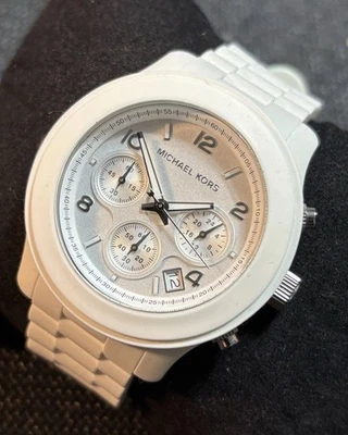 Reloj Michael Kors Cronógrafo WR100M Blanco Silicona Cubierto MK-5292,Nuevo Bate Foto 1 de 4