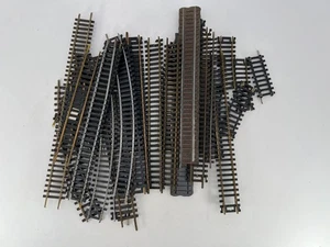 Unbranded HO Scale Misc. Lot of (29) Track Various Sizes Curved/Straight - Picture 1 of 4