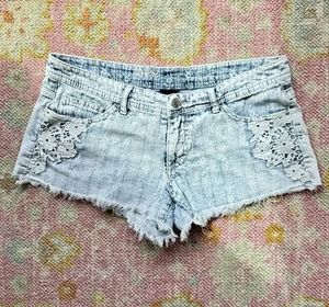 Mossimo Junior Women Jean Shorts 8/29 - Picture 1 of 2