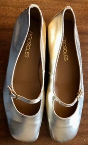 Aerosoles Women's NEW Super Soft Gold Leather Flats 6 B - Picture 1 of 7