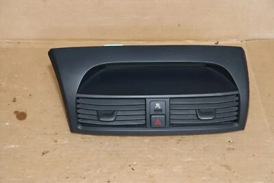 Acura TL Tipo S 2007-2008 Pantalla de visualización Navegación Reloj Ventilación de aire/Luz roja Foto 1 de 4