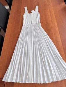 Theory Kleid weiß mit Trägern und Plisseerock, Gr. M - Bild 1 von 10