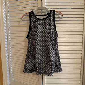 NWT Lands’ End Women’s UPF 50 Black Geo Print High Neck Tankini Top ONLY- Size M - Picture 1 of 12